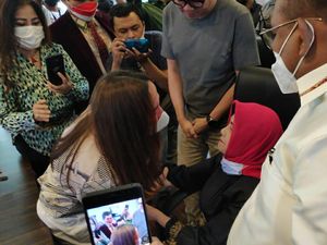 Pernyataan Lengkap Anggiat Pasaribu Usai Nangis Minta Maaf ke Arteria-Ibunda