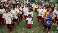 Sementara itu, sebelumnya CT Arsa Foundation melepas 5 relawan PIJAR (Pergi Mengajar) gelombang pertama ke pelosok Tanah Air untuk memutus mata rantai kemiskinan dengan pendidikan yang berkualitas. PIJAR menjadi salah satu program untuk dapat mencapai visi tersebut.