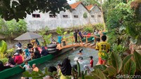 Wisata ini dibuat untuk menghindarkan para remaja generasi muda dari kegatan negatif. Selain itu, warga yang berjualan pun bisa mendapat penghasilan. (Luthfi hafidz/detikcom) (Luthfi hafidz/detikcom)