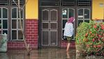 Potret Aktivitas Warga di Pekalongan Saat Banjir Mulai Surut