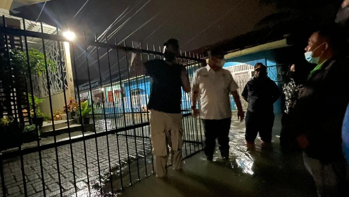 Bobby tinjau banjir di Medan