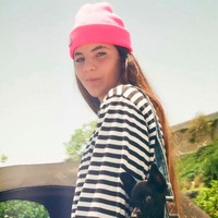 Beginilah penampilannya sebelum serangan anjing. Di setiap fotonya, wanita asal California itu selalu menunjukkan senyumnya. Foto: dok. Instagram/@brookhoury