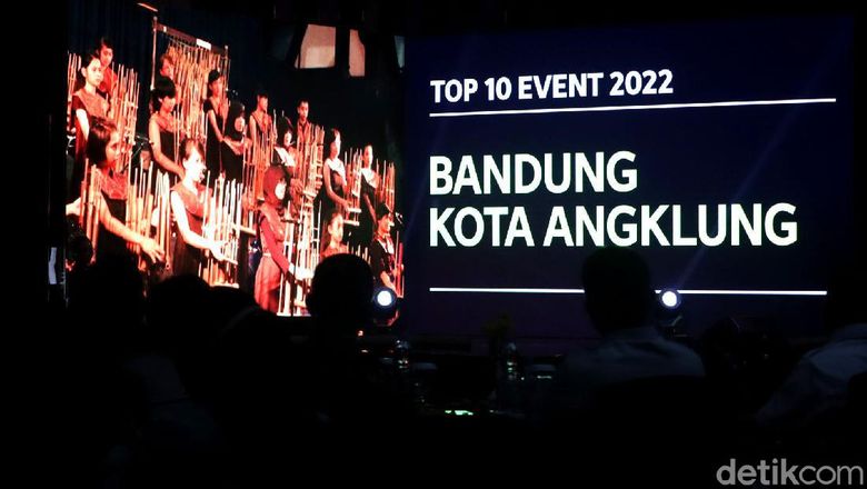 Puluhan event bakal digelar di Kota Bandung pada tahun 2022 mendatang. Dari 78 event, akan ada 10 event istimewa yang digelar di Kota Kembang. Apa saja?
