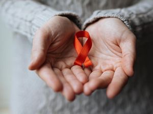 Apa Kaitannya HIV-AIDS dengan Varian Omicron?