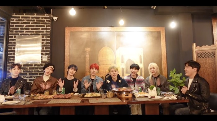 Idol Korea Ini Cicip Makanan Halal dan Ucap Bismillah Sebelum Makan