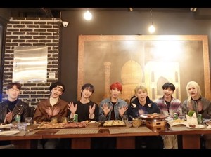 Idol Korea Ini Cicip Makanan Halal dan Ucap Bismillah Sebelum Makan