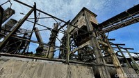 Pabrik melakukan transformasi pengembangan kapasitas pabrik dari teknologi proses basah menjadi proses kering dengan dibangunnya pabrik Indarung II, III, dan IV. Pada 1995, Pemerintah mengalihkan kepemilikan sahamnya di PT Semen Padang ke PT Semen Gresik (Persero)Tbk bersamaan dengan pengembangan pabrik Indarung V.