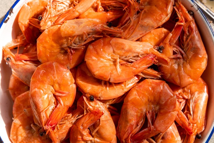 Ini Sebabnya Kepiting dan Udang Berwarna Merah Saat Direbus