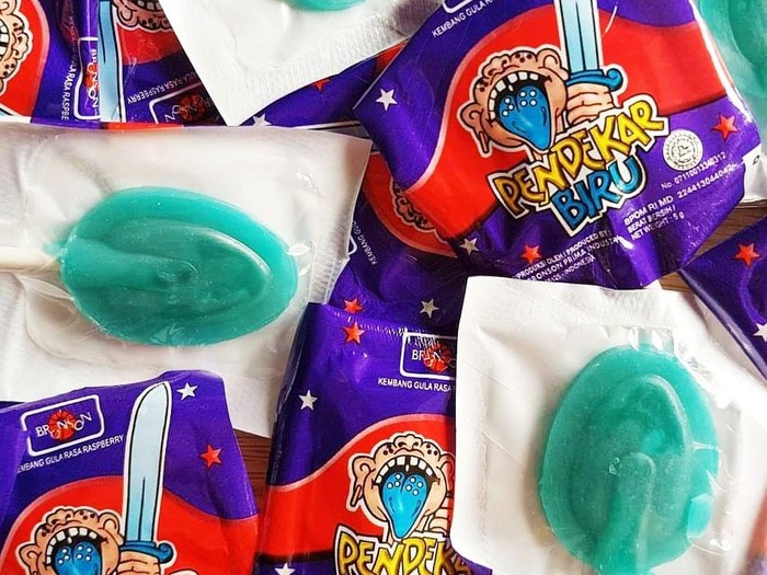 10 Jajanan Tahun 90-an Ini Bikin Nostalgia, Ada Cokelat Payung dan Permen Kaki