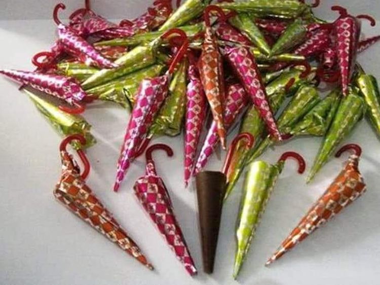 10 Jajanan Tahun 90-an Ini Bikin Nostalgia, Ada Cokelat Payung dan Permen Kaki