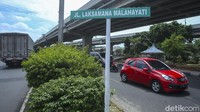 Pergantian nama jalan ini tercantum dalam Keputusan Gubernur No 1242 Tahun 2021. Gubernur DKI Jakarta Anies Baswedan mengatakan peresmian nama jalan ini merupakan bentuk penghormatan dan penghargaan yang setinggi-tingginya dari Pemprov DKI Jakarta kepada pahlawan nasional Laksamana Malahayati. Bahkan Provinsi Aceh sendiri telah melahirkan pahlawan nasional.