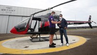 Satu tahun setelah pertama beroperasi di Jakarta, aplikasi berbagi kendaraan Trevo kini tidak hanya menyediakan opsi kendaraan roda empat dan dua, namun juga helikopter. Bekerja sama dengan operator helikopter Whitesky Aviation, Trevo kini menjadi satu-satunya aplikasi transportasi yang menyediakan opsi sewa helikopter di Ibukota.