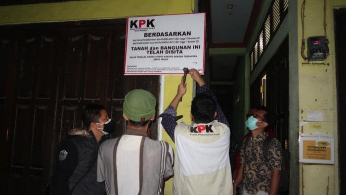 KPK Sita Tanah Bupati dan Mobil Ketua DPRD  Hulu Sungai Utara