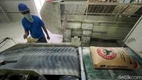 PT Semen Padang telah mengekspor semen dan klinker ke berbagai negara sejak tahun 2008 lalu.