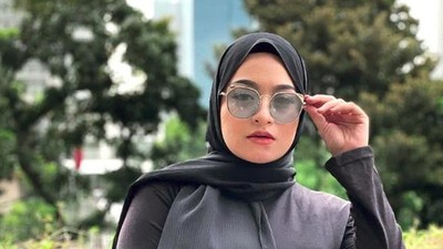 10 Pesona Selebriti Indonesia yang Lagi Hamil