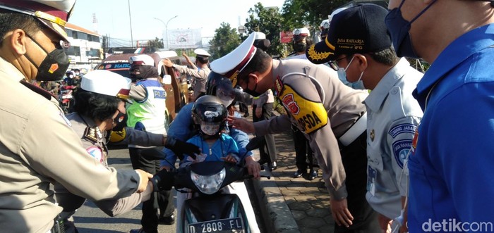Operasi zebra Lodaya di Jabar
