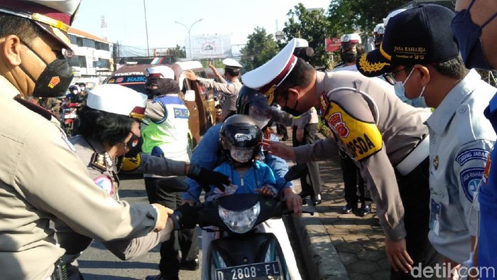 Operasi zebra Lodaya di Jabar