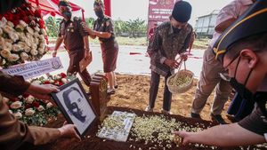 Prosesi Pemindahan Makam Jaksa Agung Pertama RI