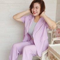 Setelah menikah dengan Ade Imam Prabowo Harianto Nugroho Putro, Vicky Shu dikaruniai dua buah hati. (Foto: Instagram/@vickyshu)