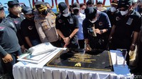 Sambangi Desa Wisata di Bulukumba, Sandiaga Janji Wujudkan Bandara