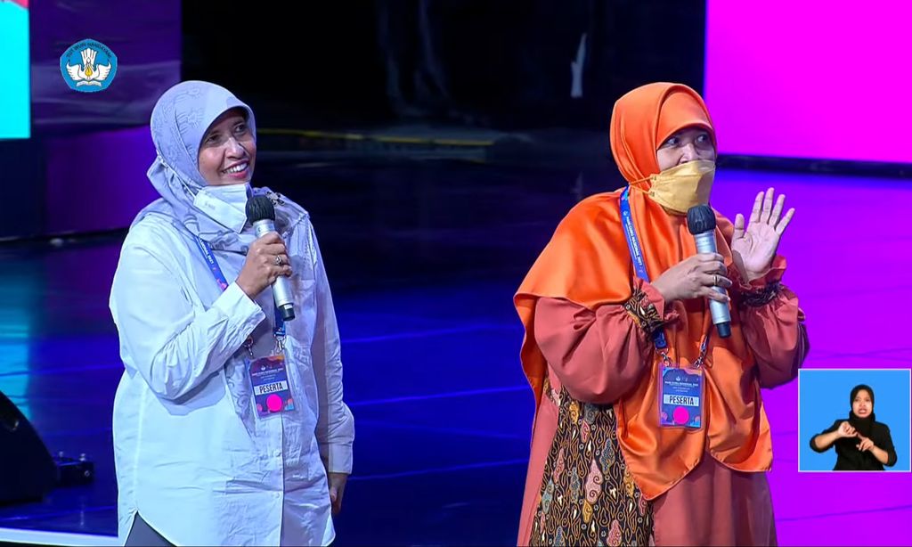 Sakinah dan Anggerina Nutriana, guru SD Menteri Nadiem Makarim di SD Al Izhar Jakarta.