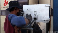 Incenerator ini berkapasitas 3 kubik.