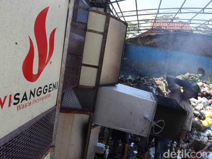 TPS Pasar Ciwastra Bandung dilengkapi insinerator