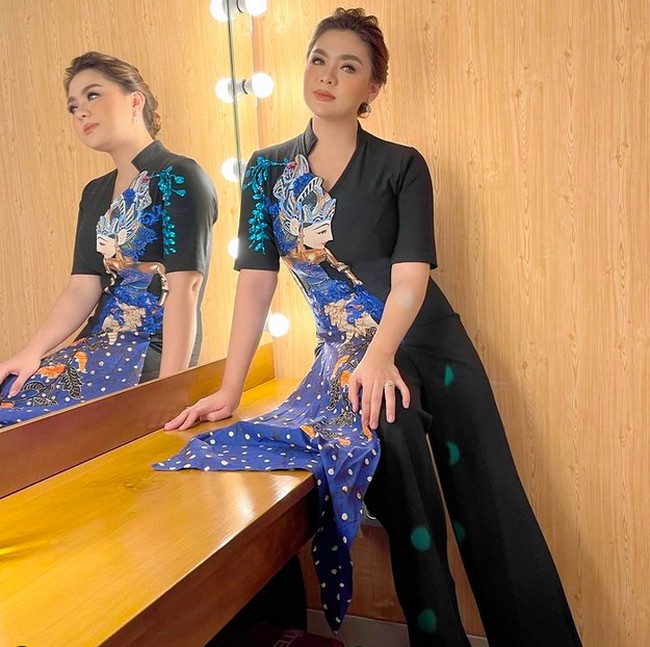 Ia mengatakan, pilihan untuk menurunkan berat badan datang dari diri masing-masing. Ibu yang masih fokus menyusui pun sah-sah saja melakukan program diet. (Foto: Instagram/@vickyshu)