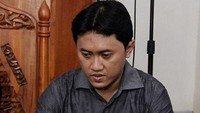 Arya Wiguna juga tak pernah terdengar lagi namanya usai kasus vs Eyang Subur. Ia sempat menjadi DJ. Foto: dok. detikcom