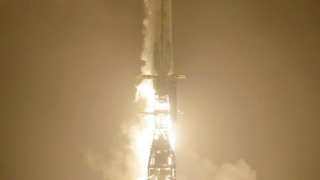 DART lepas landas dari Vandenberg Space Force Base California AS pada Selasa (23/11/2021) pukul 22:21 waktu setempat. AP/Bill Ingalls