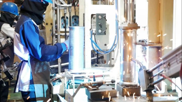 DRMA Siap Dukung Era Kendaraan Listrik PT Dharma Polimetal Tbk (DRMA), perusahaan manufaktur komponen otomotif milik Triputra Group siap mengambil peluang produksi komponen yang dibutuhkan kendaraan listrik di Indonesia.