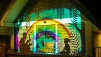 Pameran ini mengajak para pengunjung untuk kembali mempelajari sikap kita sebagai manusia terhadap lingkungan sekitar.  Foto: Courtesy Sembilan Matahari dan Tahura Djuanda