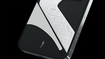 Ponsel ini juga memiliki casing yang terbuat dari titanium berlapis PVD berwarna hitam. Caviar hanya memproduksi 99 unit iPhone 13 Pro Tesla Electro. Foto: Caviar