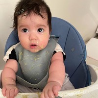 Baby Jerome lahir pada 15 November 2020. Saat ini usia baby Jerome sudah genap 1 tahun. Bagaimana menurutmu, tingkahnya semakin lucu dan menggemaskan bukan? Foto: Instagram/@jeromezevemmanuel