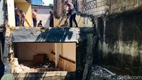 Pekerja bangunan tengah membongkar bangunan kafe yang berdiri di atas saluran air di Kemang Utara, Jakarta Selatan, Jumat (26/11/2021).