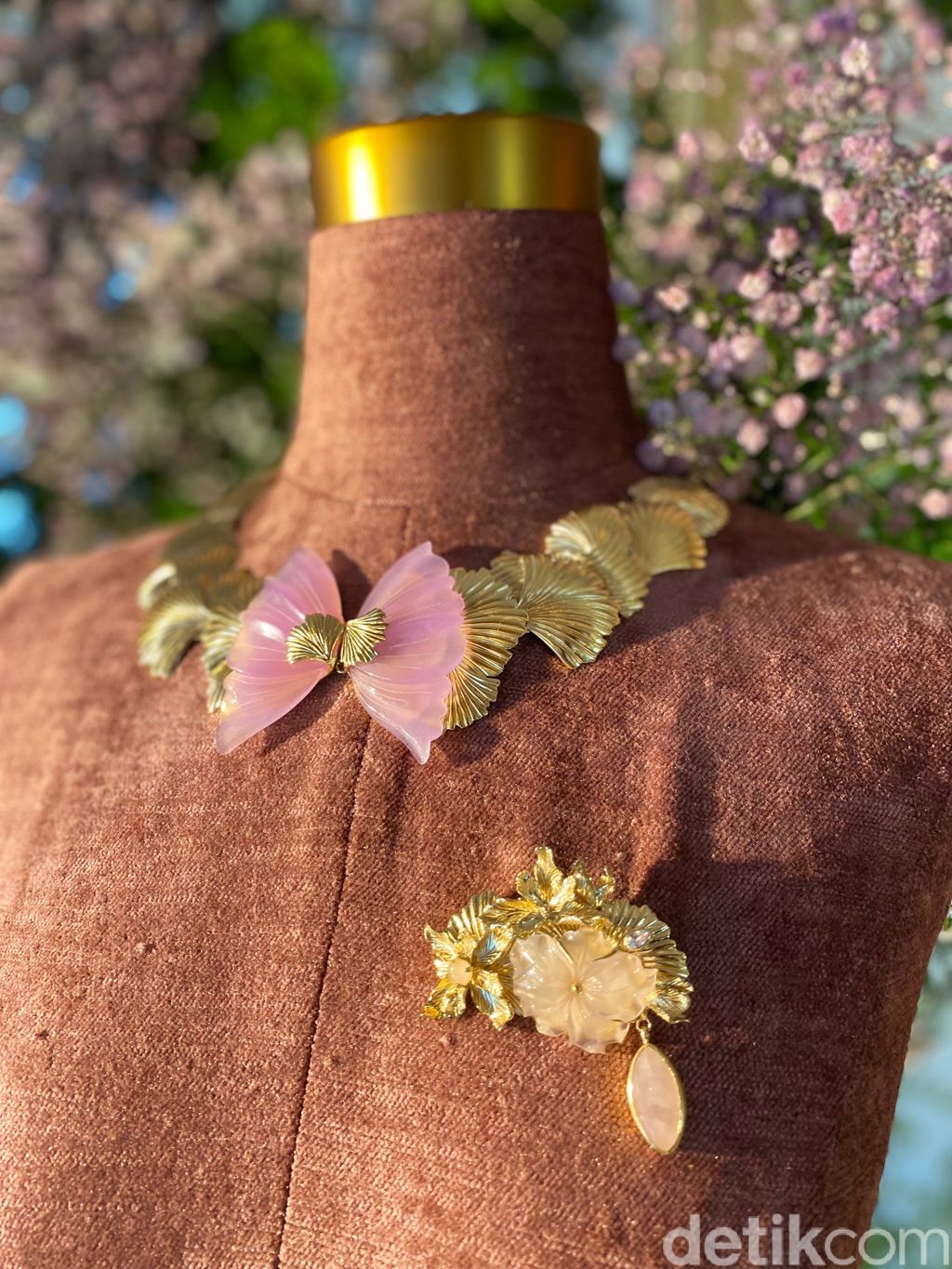 Koleksi Tulola Jewelry 'Jiwa Penug Sinar'