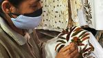 Melihat Batik Unik Khas Sumbar yang Terbuat dari Tanah Liat