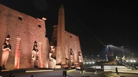 Negara itu membuka Avenue of Sphinx yang berusia 3.000 tahun untuk umum pada hari Kamis dalam sebuah upacara mewah di kota selatan Luxor yang mengikuti upaya penggalian selama beberapa dekade.
