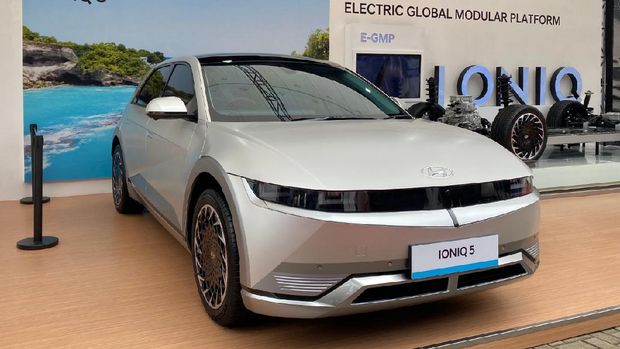 Mobil listrik IONIQ 5 mejeng di IEMS 2021