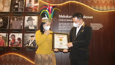 Pengusaha Sagu Kekinian Ini Kantongi Dua Rekor MURI