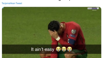 Meme Ralf Rangnick Jadi Pelatih MU, Ronaldo Keringat Deras