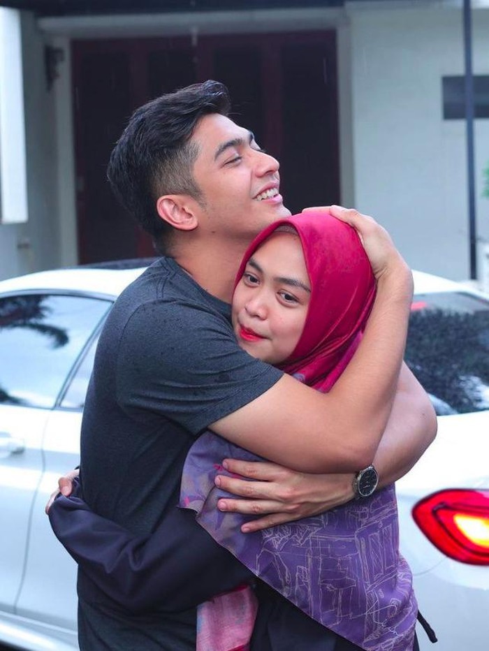 Ria Ricis dapat mobil dari Putra Siregar