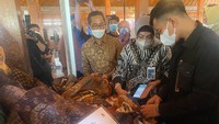 Kerjasama MoU dengan Pemerintah Solo tersebut sebagai dukungan BNI terhadap Program Smart City dalam penggunaan fasilitas layanan jasa perbankan yang terintegrasi dengan teknologi informasi tata kelola Kota Solo.
