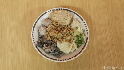 Setengah Abad Lezatnya Mie Baso Laksana Tasik