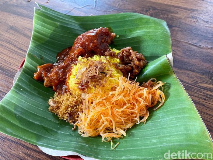 Soto Banjar di Kedai Samin Banjar Gurih Nikmat Soto Banjar Racikan Orang Banjar Asli