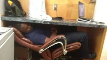 Biar tidak ada tahu kalau sedang tidur. Foto: (dok Live About).