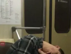 18 Foto Lucu Orang yang Ketiduran, Kalian Pernah Mengalaminya?