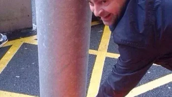 Mungkin tujuan tiang ini sebagai pelindung. Foto: (dok Live About).