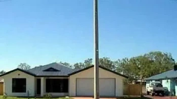 Siapa orang iseng yang menempatkan tiang di tengah situ hey. Foto: (dok Live About).