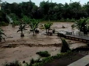 Pemprov Jabar Libatkan Ahli Teliti Penyebab Banjir Bandang Garut